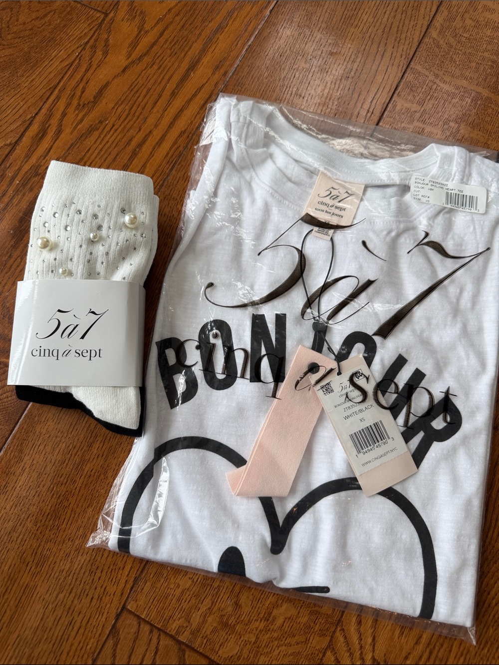 NWT Cinq à Sept Bonjour Tee and Socks 💕 - Picture 2 of 9